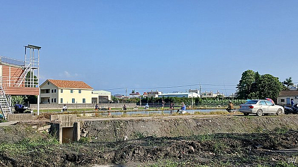 長青釣魚池