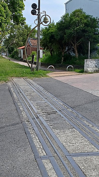 裕農街口鐵道