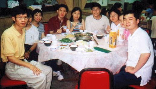 road.jpg (10993 bytes)