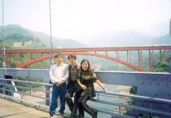 bridge.jpg (8732 bytes)